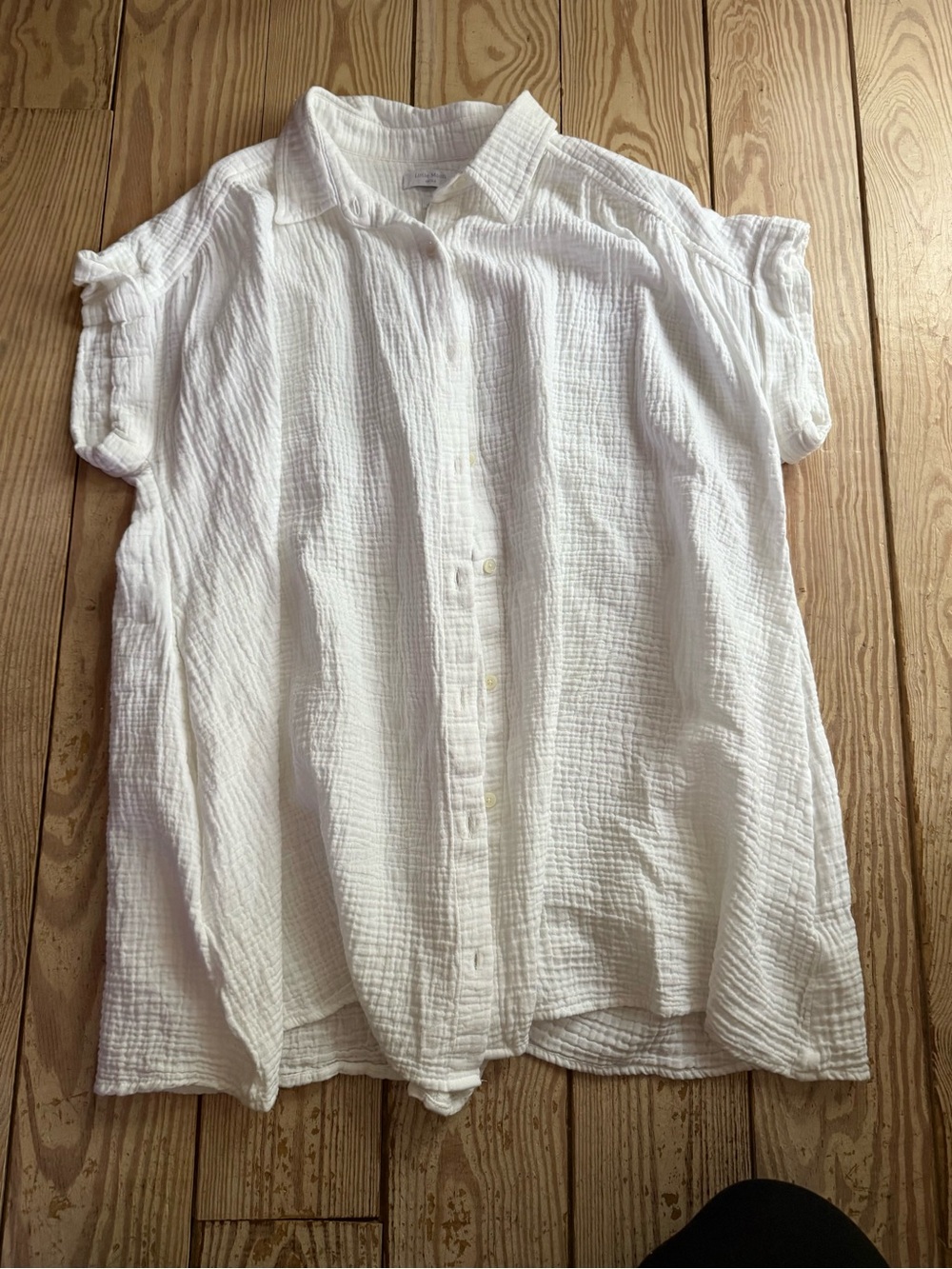Little Moon Aritzia White Gauze Shirt size m